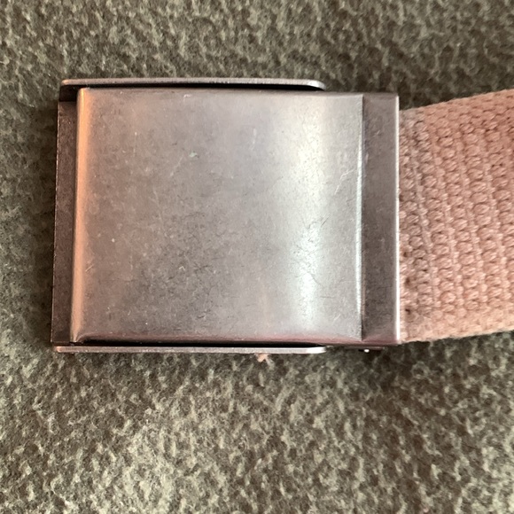 Men’s tan adjustable belt.  Silver buckle. Approximately 47 inches long. - Picture 2 of 3
